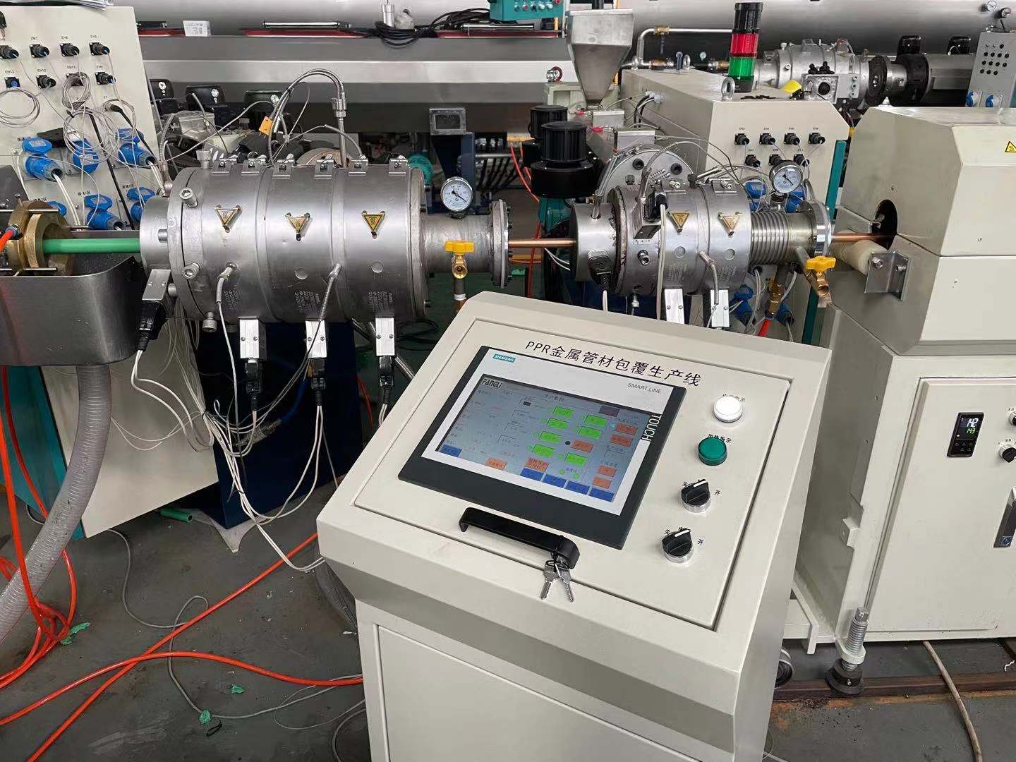 Comment entretenir la ligne de production de tuyaux en matériaux composés