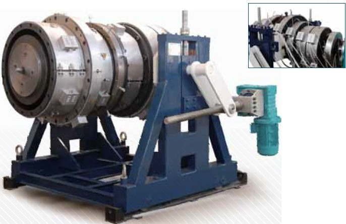 De combien de pièces se compose une tête d’extrusion de tuyaux ?